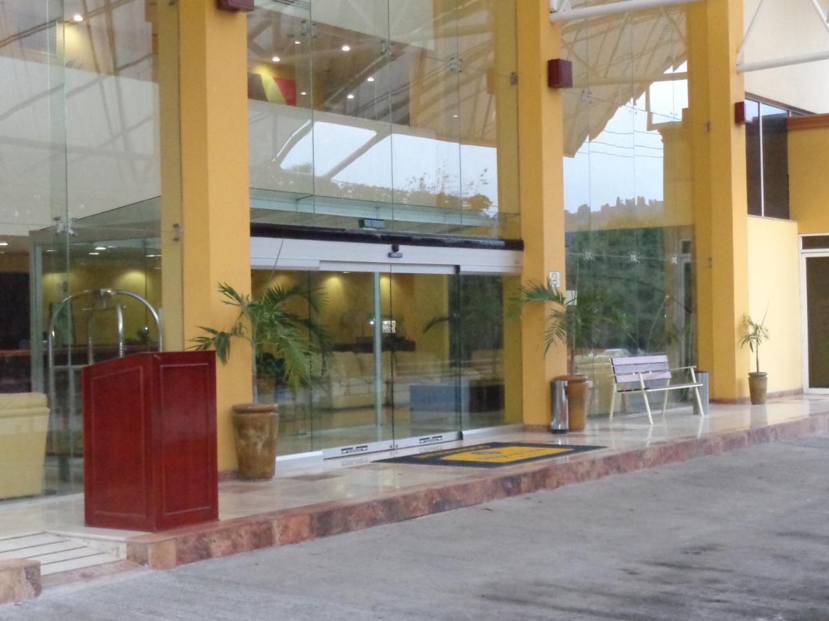 Hipico Inn Hotel Poza Rica Kültér fotó