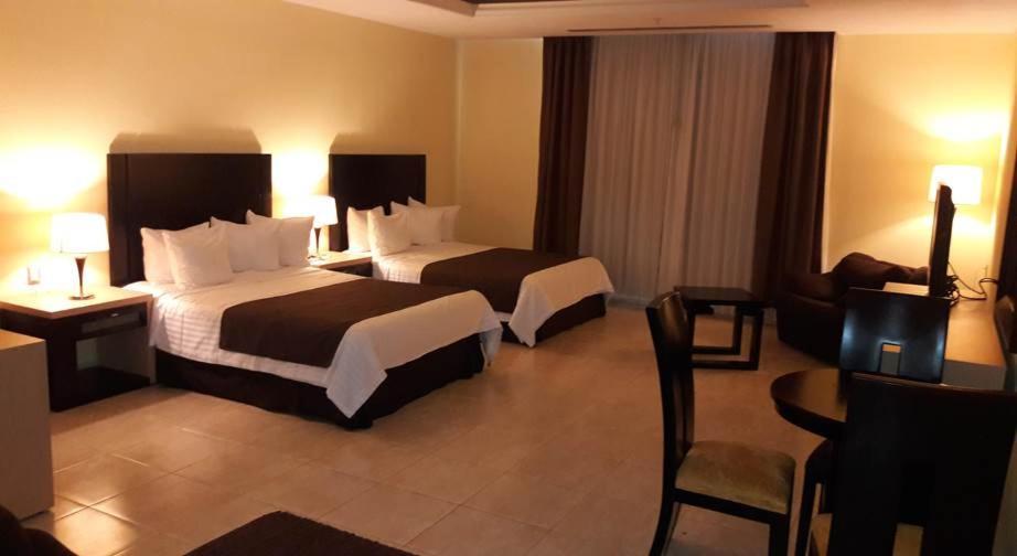 Hipico Inn Hotel Poza Rica Kültér fotó