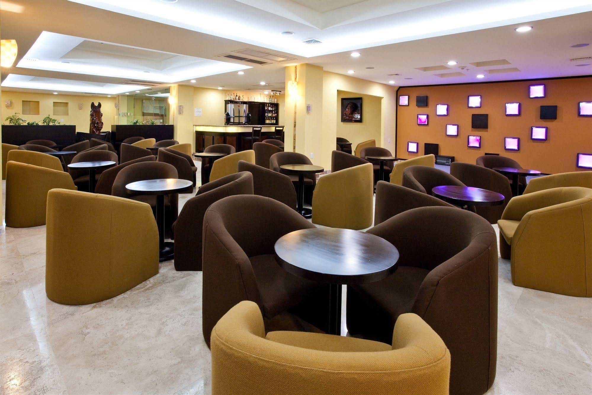 Hipico Inn Hotel Poza Rica Étterem fotó